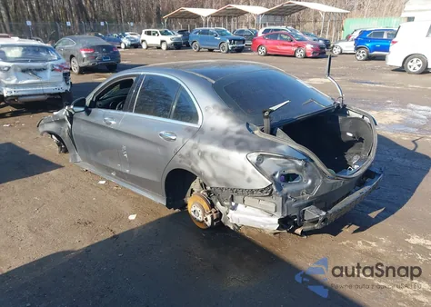 2019 Mercedes-Benz C 300 4Matic из США, поврежденный, VIN 55SWF8EB2KU299320